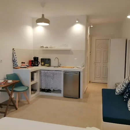 Aiolos Studios * Kythnos