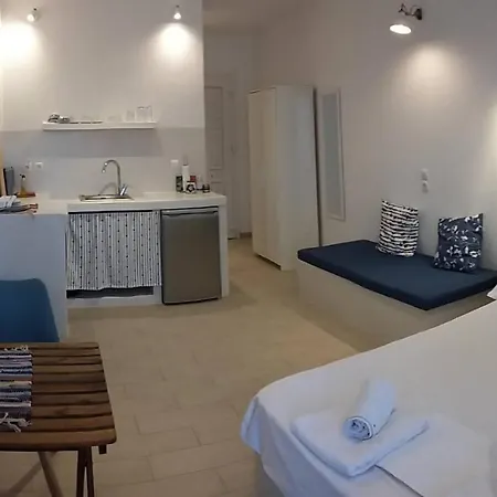 Aiolos Studios Kythnos